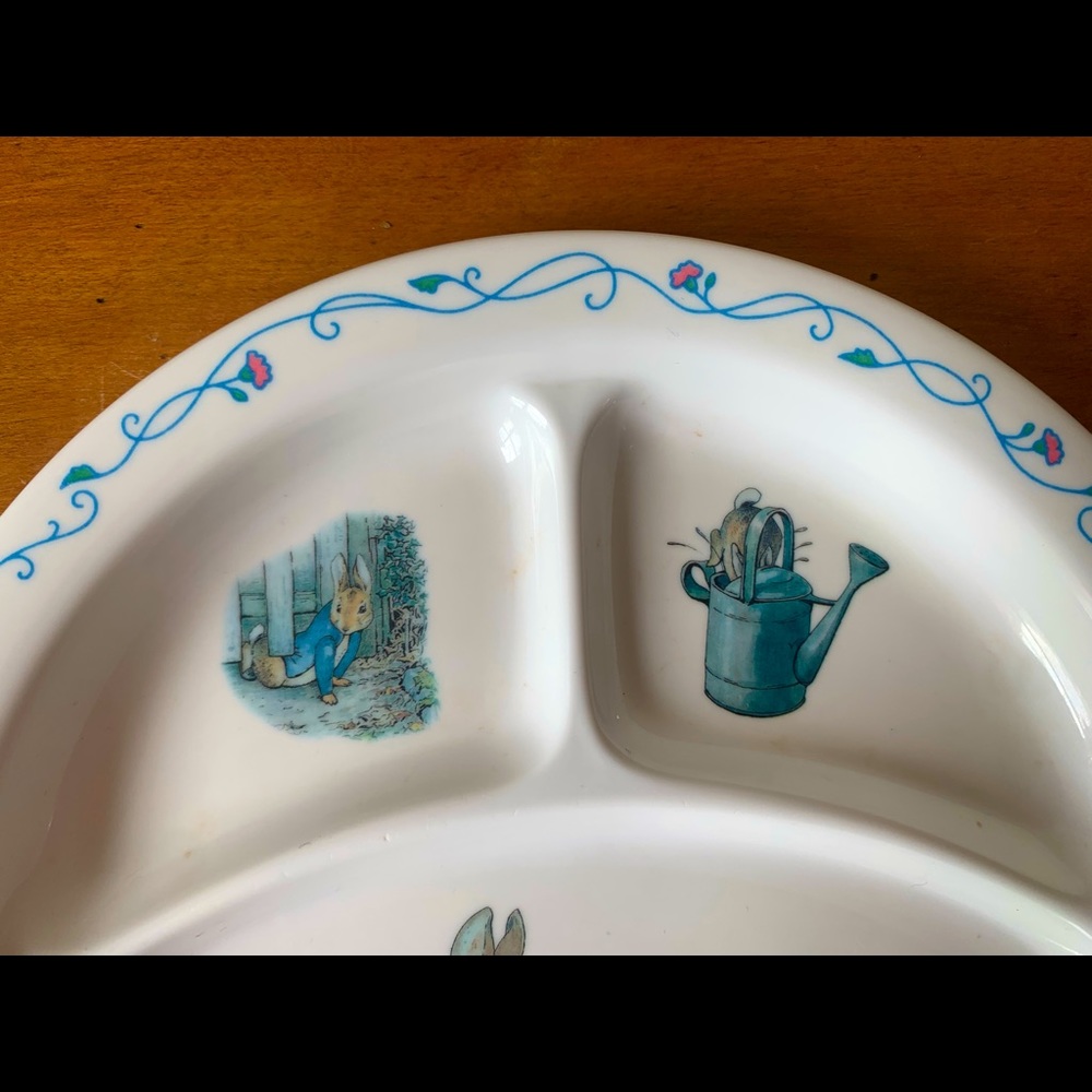 Peter Rabbit & Friends Set - Divided Plate and Bowl - Picture 3 of 9